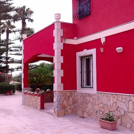 Spacious House With Sea View In Pachino, Capacity 9 Pers. *