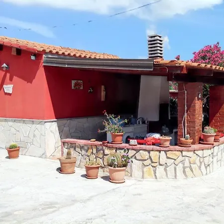 Spacious House With Sea View In Pachino, Capacity 9 Pers.
