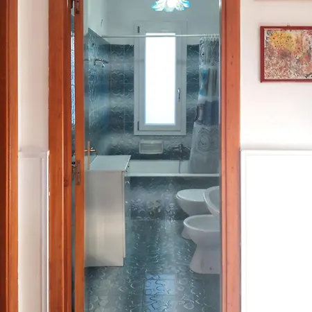 Spacious House With Sea View In Pachino, Capacity 9 Pers. * Pachino